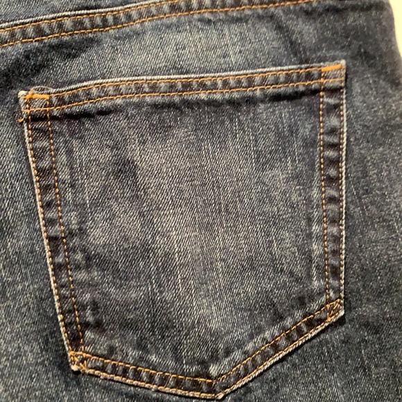 GAP 1969 Dark Girlfriend Cuffed Denim Shorts - Picture 4 of 9